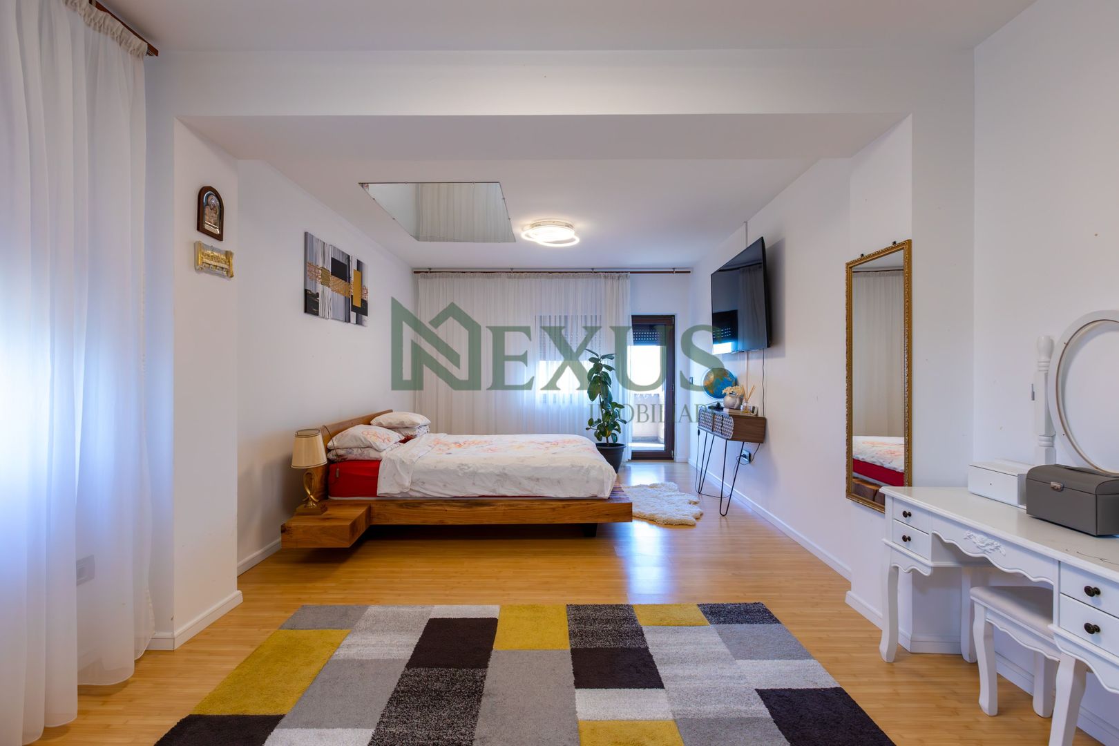 Casă/Vilă modernă de vânzare la intrare în Bogdan Vodă, județul Bacău. - Poză 6