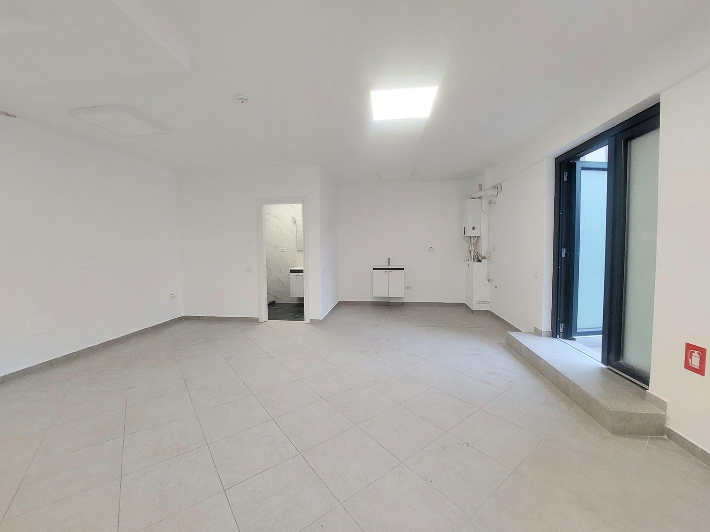 Spatiu Comercial 75 mp, Valea Cascadelor- Kaufland- Autogara Militari - Poză 5