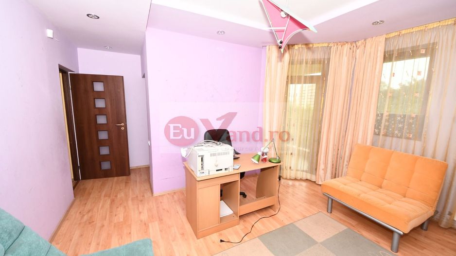 Vila spatioasa, pretabil pentru locuit/clinica, zona Micro 17 – Galati - Poză 15