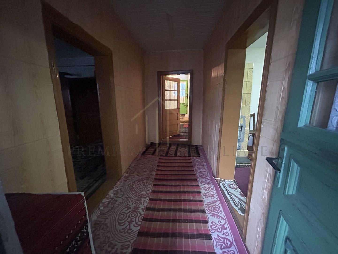 Casă bătrânească în Comuna Brătila - Poză 10