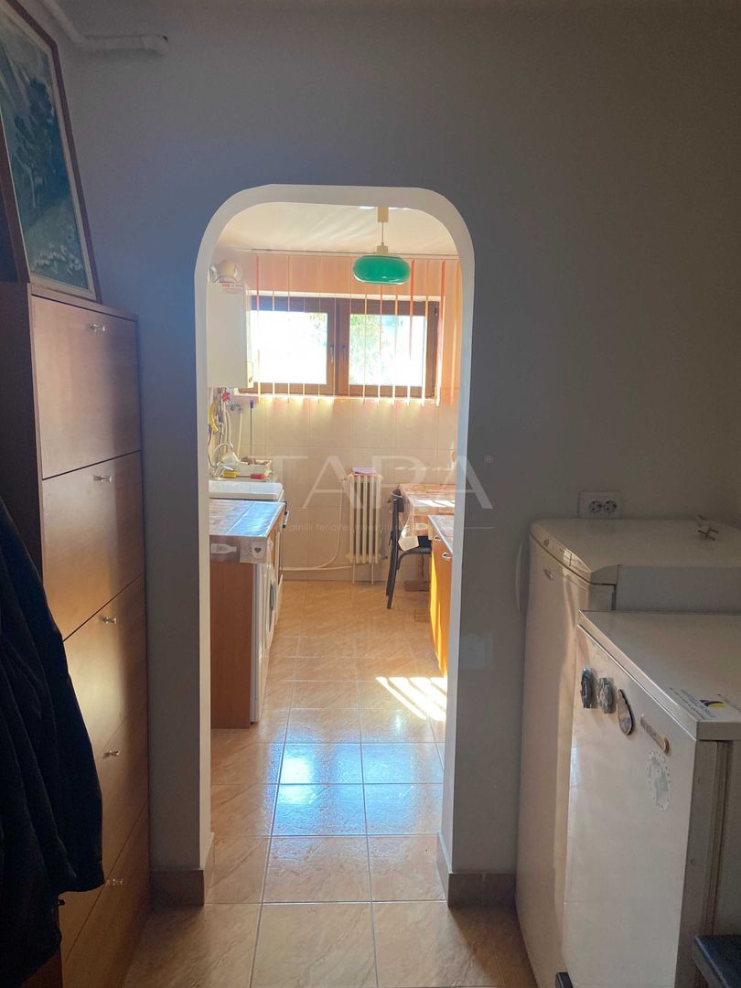 Apartament 2 camere decomandat în Grigorescu, etaj intermediar. - Poză 7