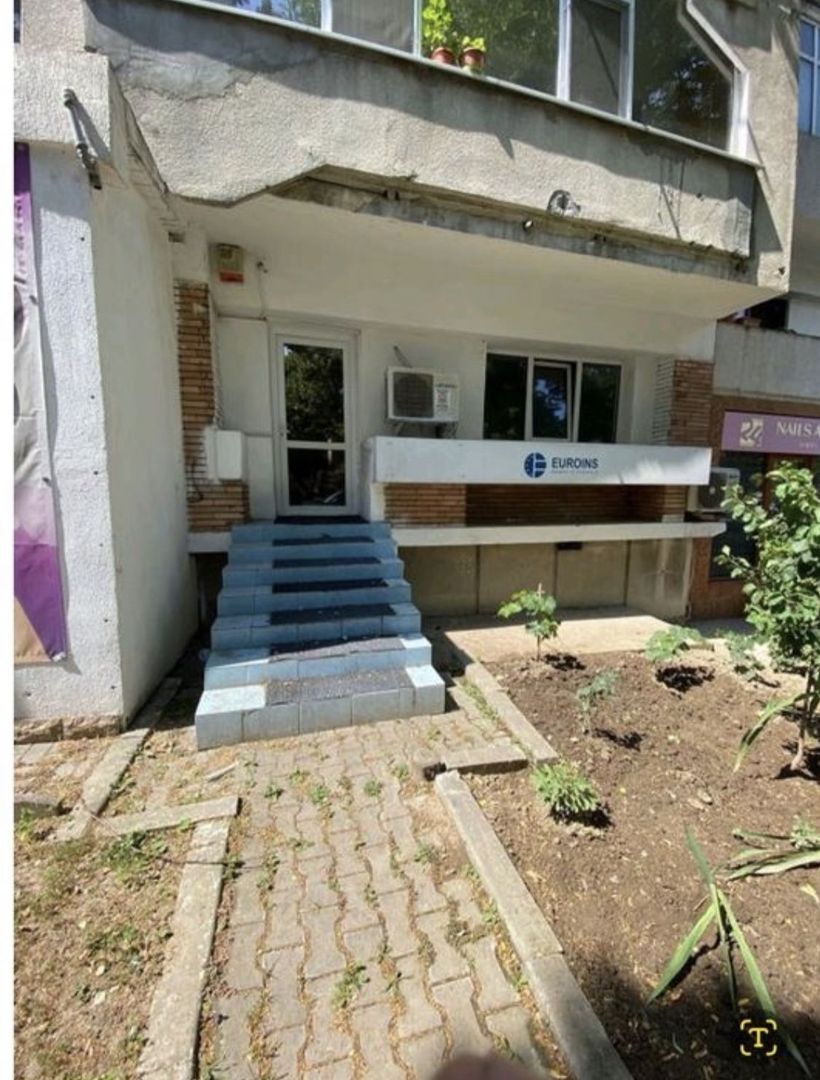 Apartament 3 camere..Pt locuit sau spatiu comercial, sediu, zona Victor - Poză 3