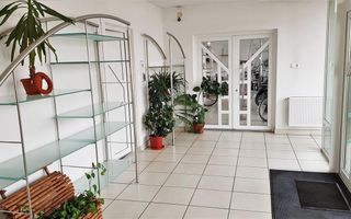 Spațiu de Birouri și Comercial, 800mp + Hală 500mp, Parcare Privată - Poză 11