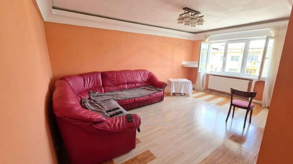 Vanzare apartament 3 camere, IREG, 84mp, 80.000 EURO - Poză 2