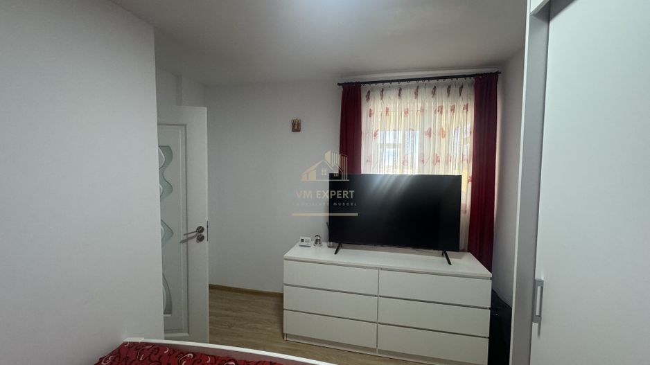 APARTAMENT CU 3 CAMERE, ETAJ 4, GRUI, CAMPULUNG - Poză 5