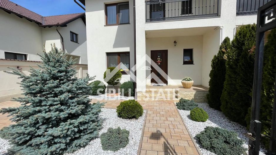 Duplex elegant, gata de mutare – finisaje premium, curte amenajată - Poză 15