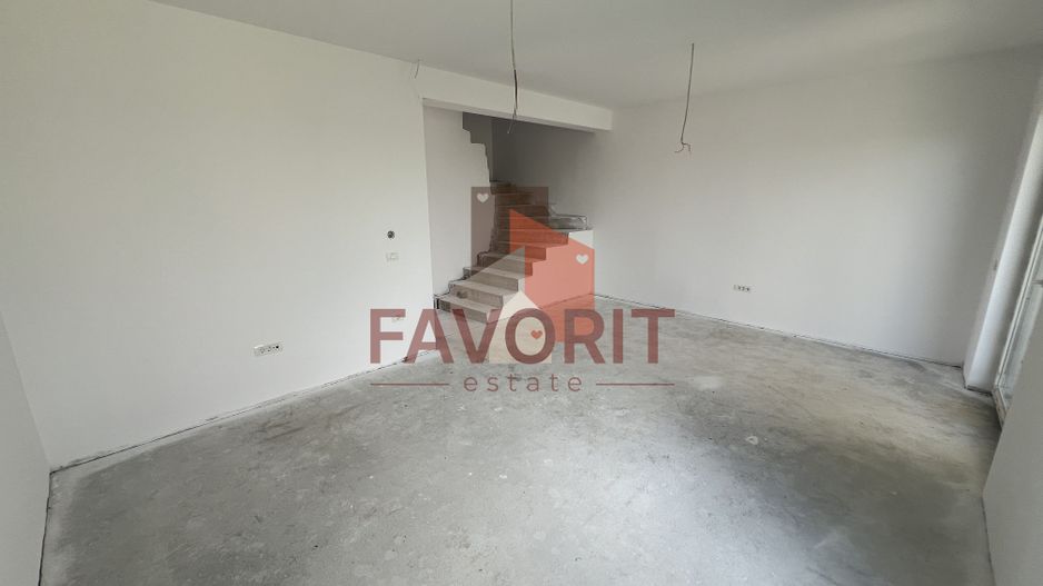 Duplex 4 camere cu etaj | 2 bai | Giroc - Poză 4