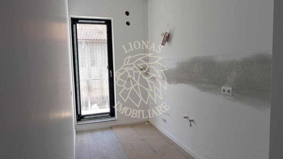 COMISION 0%! Apartament o camera-balcon-etaj 1-lift-Zona Terra - Poză 3