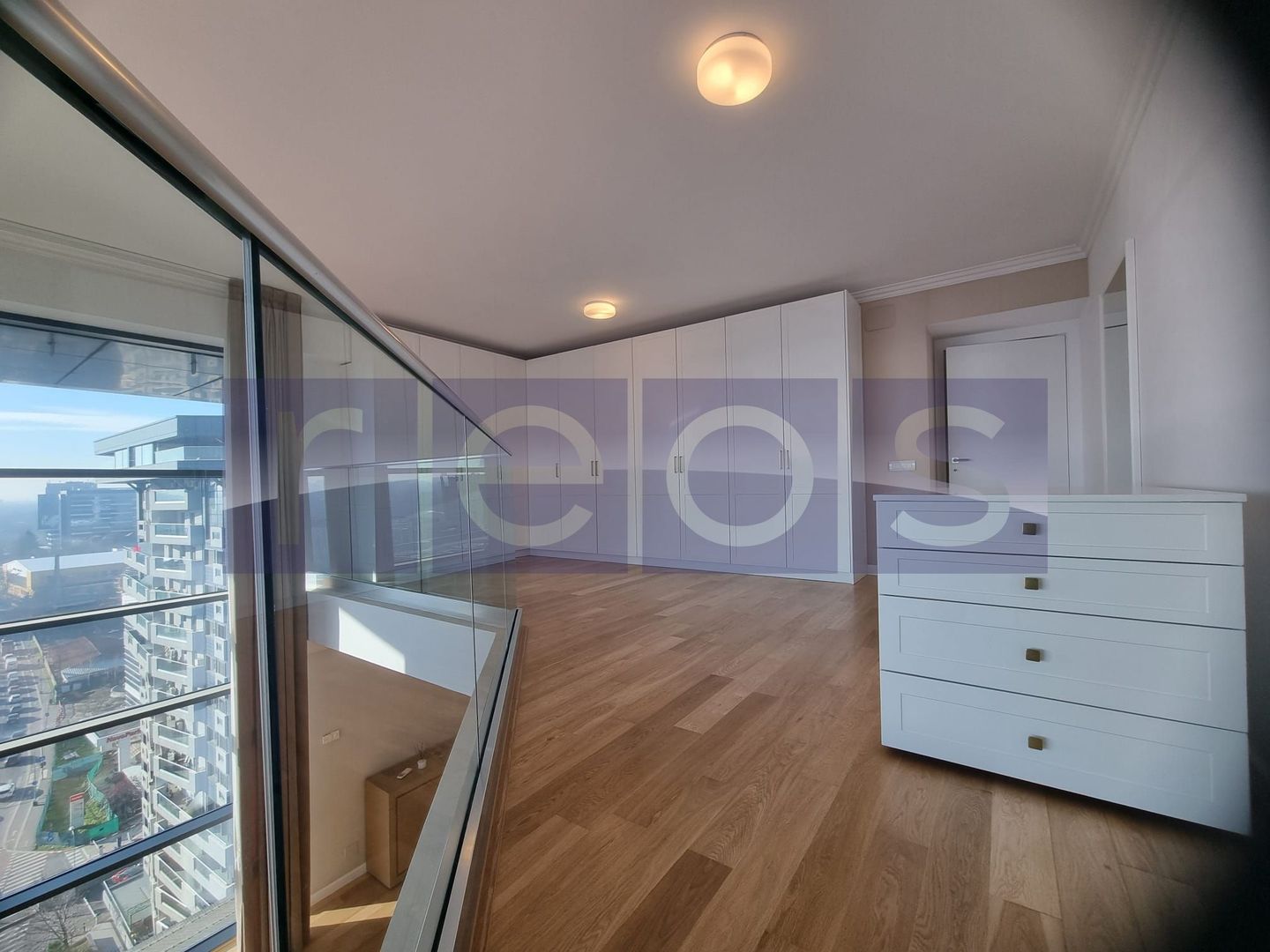 Vanzare penthouse cu view spectaculos in Complex Upground - Poză 12