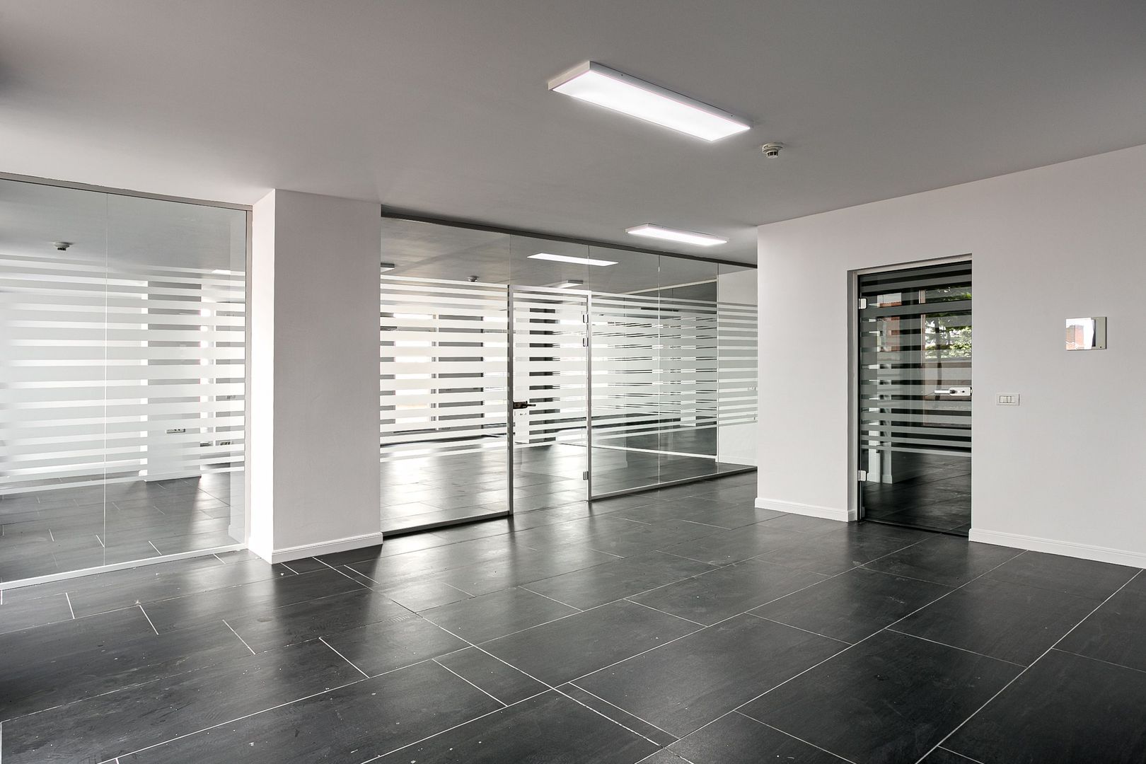 Închiriat! Spațiu de birouri ultracentral Arad - Poză 2