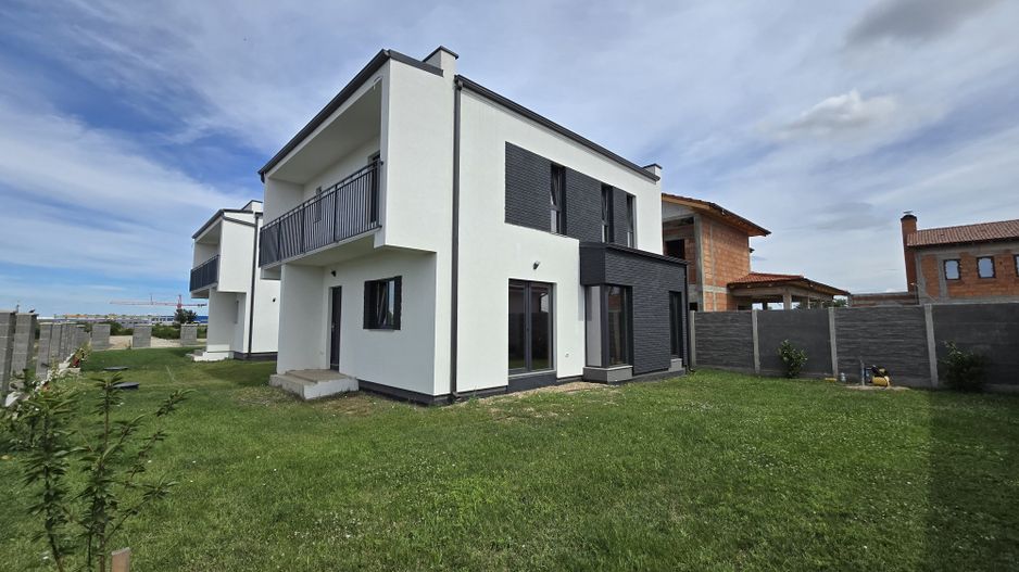 Duplex despartit de camera tehnica, Dumbravita, 3 Dormitoare, 3 Bai,Zona Retrasa - Poză 3