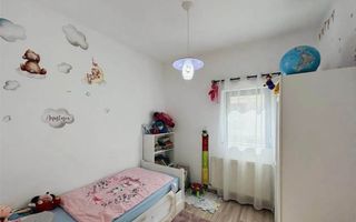 Casă pe un nivel în zonă accesibilă și liniștită + hala in Sura Mare - Poză 7