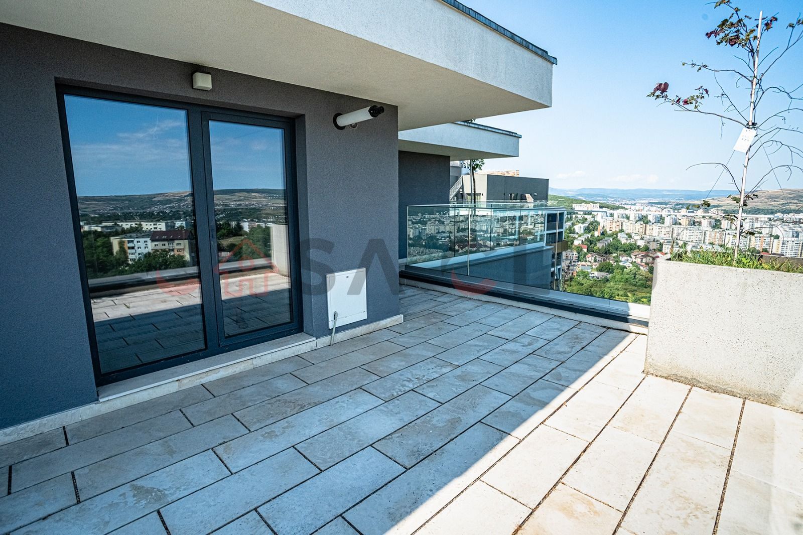 Penthouse zona Lidl Frunzisului - Terasa spatioasa - Semifinisat - Poză 3
