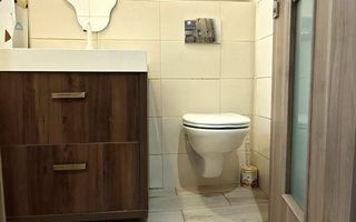 Apartament 2 camere, Podu Roș, etaj 1, ultracentral, 5 minute de Palas, stare excelentă - Poză 8