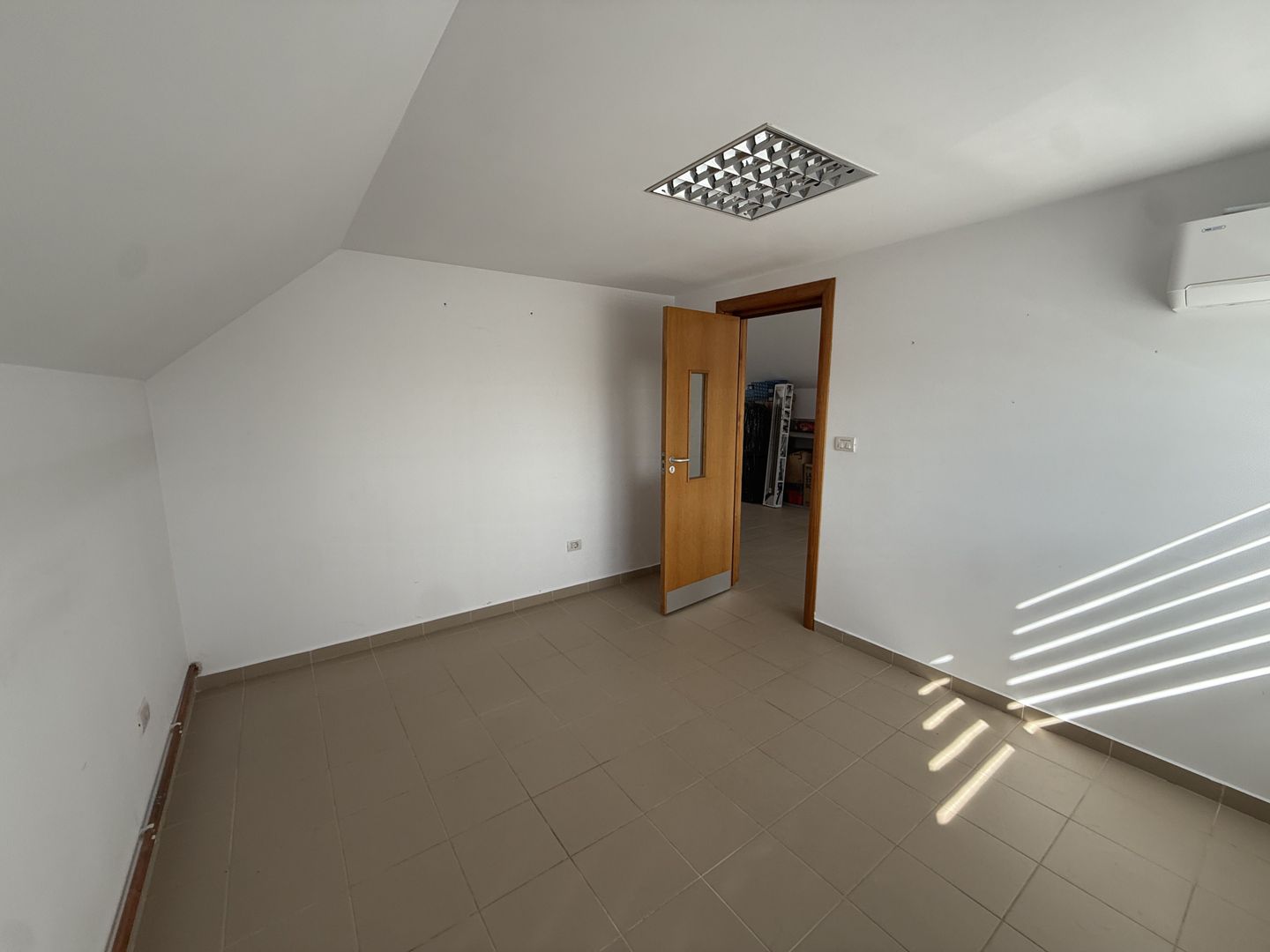 Clădire P+M Volovat | 224 mp | 650 mp teren | 154500 Euro - Poză 10