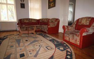 ideal pentru studenti sau o familie, cladire istorica, centrala proprie - Poză 6