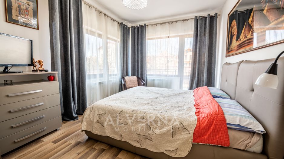 Casa individuala, 219mp, 5 camere, 4 terase, curte, zona Dambul Rotund - Poză 9