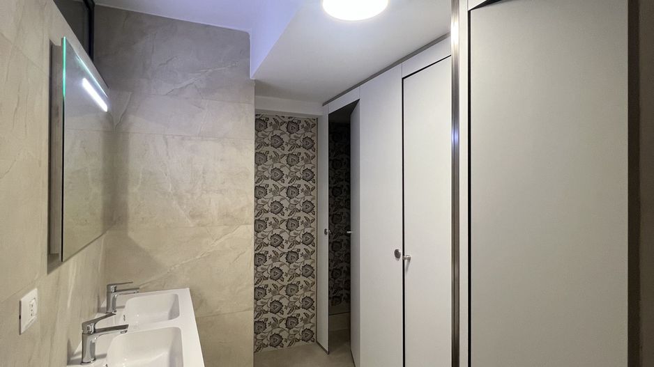 SAD CU VEDERE PANORAMICA - Poză 16