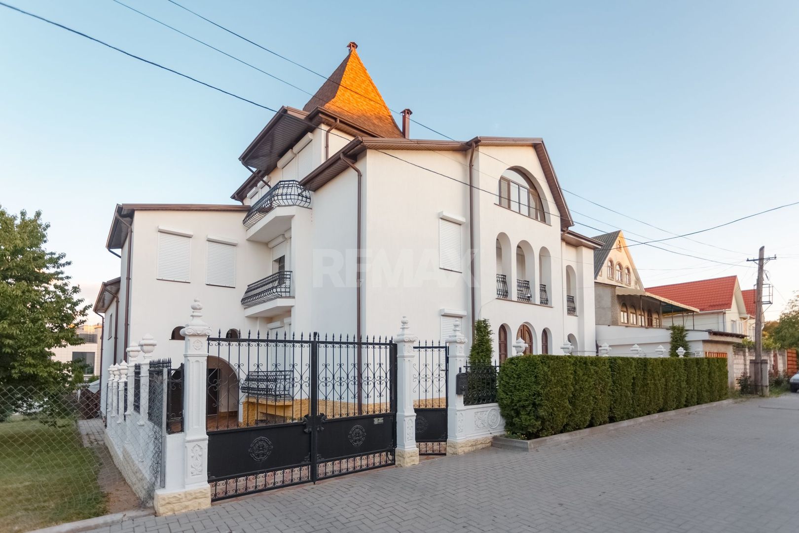 Casă de vânzare Botanica, mun. Chișinău - Poză 1
