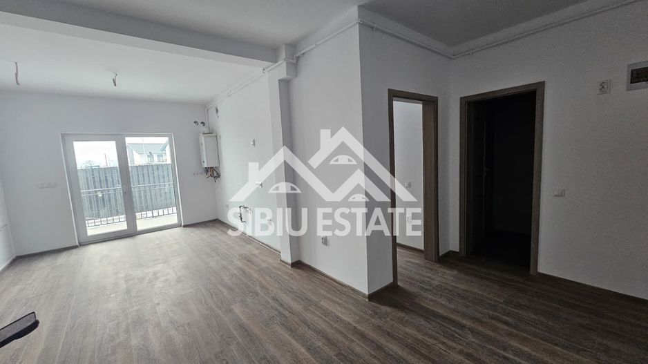 Apartament NOU 2 camere, balcon cu boxa, parcare - Poză 4