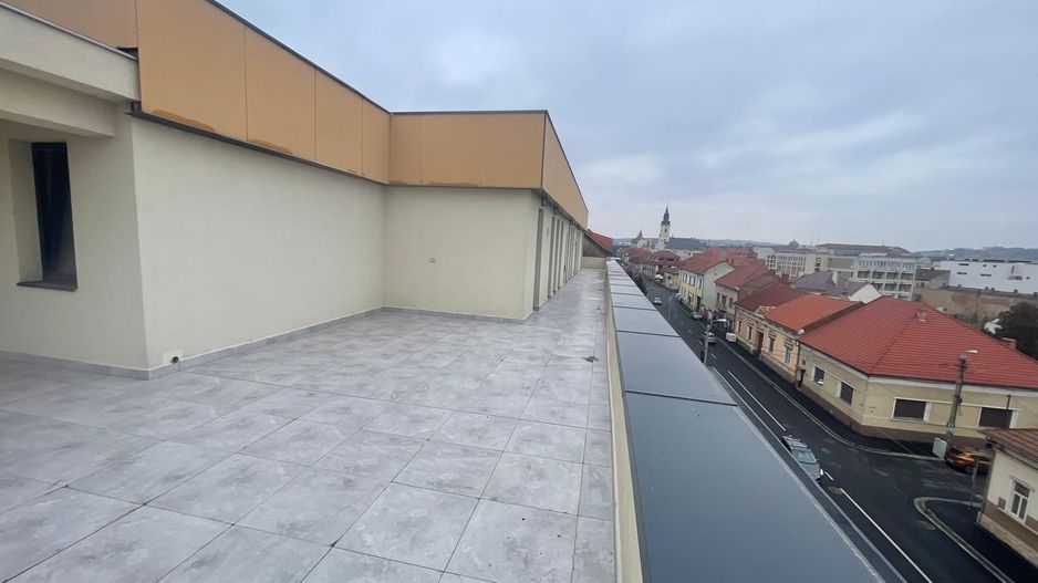 PENTHOUSE ULTRACENTRAL TRIPLA ORIENTARE 243 MP-PRET 278.000 EURO+TVA - Poză 6