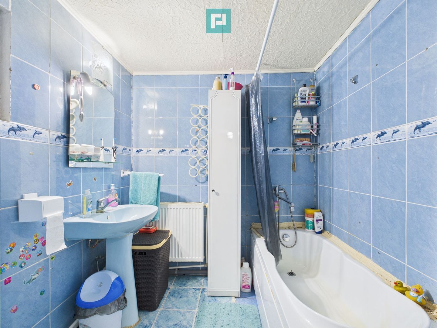 Casă cu 4 camere pe Bd. Laminorului – modernă și întreținută - Poză 18