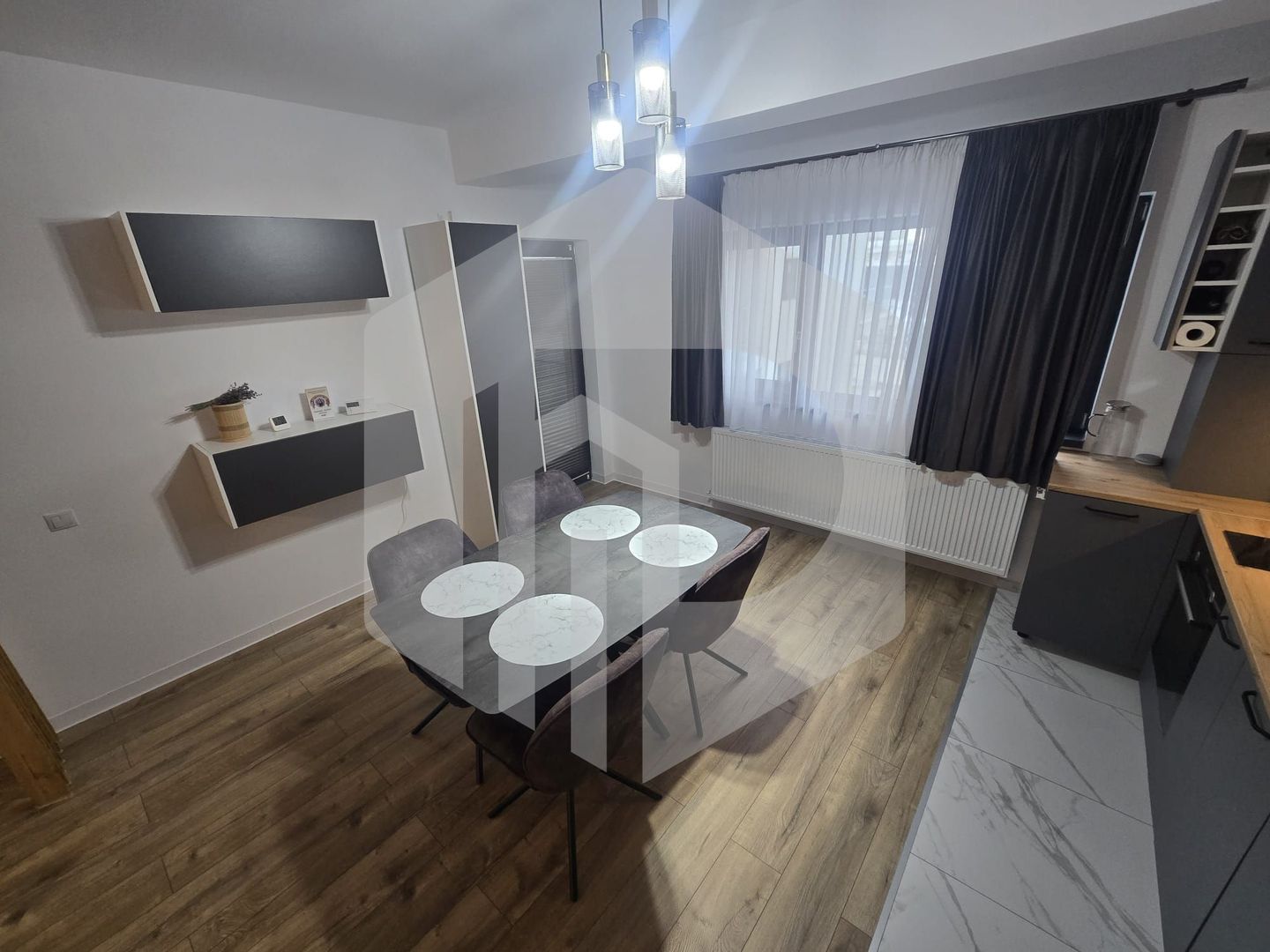Apartament modern mobilat Garden City - Poză 10