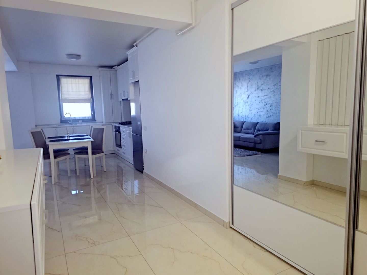 Exclusiv MAG Invest: Apartament 68 mp, parcare inclusă -Micro 17 - Poză 6