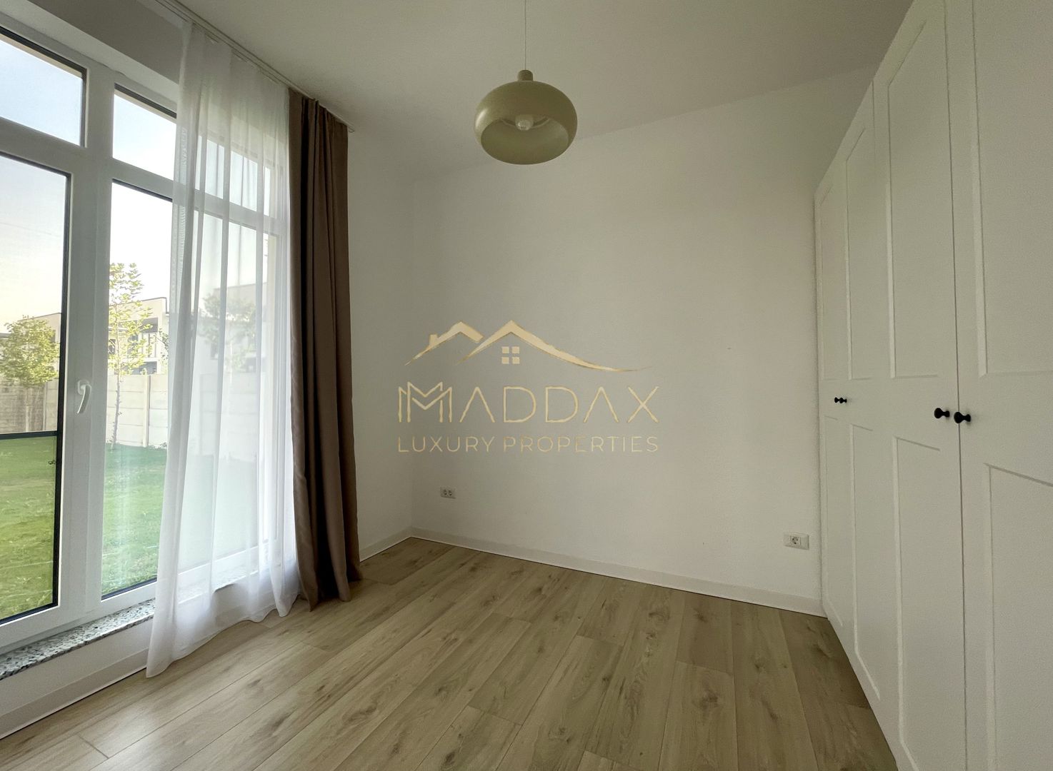 ***CASA MODERNA 4 camere ***LUX***Gradina 450 mp//Ostratu//CORBEANCA - Poză 8