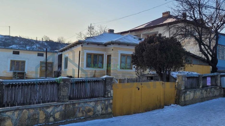 Vand teren in Sat Deleni, comuna Deleni - Poză 1