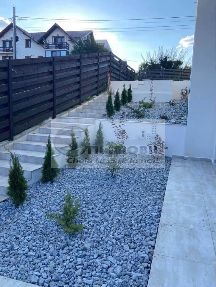Casă tip duplex modern în zona Hlincea - Manta Roșie - 152.000 euro - Poză 3