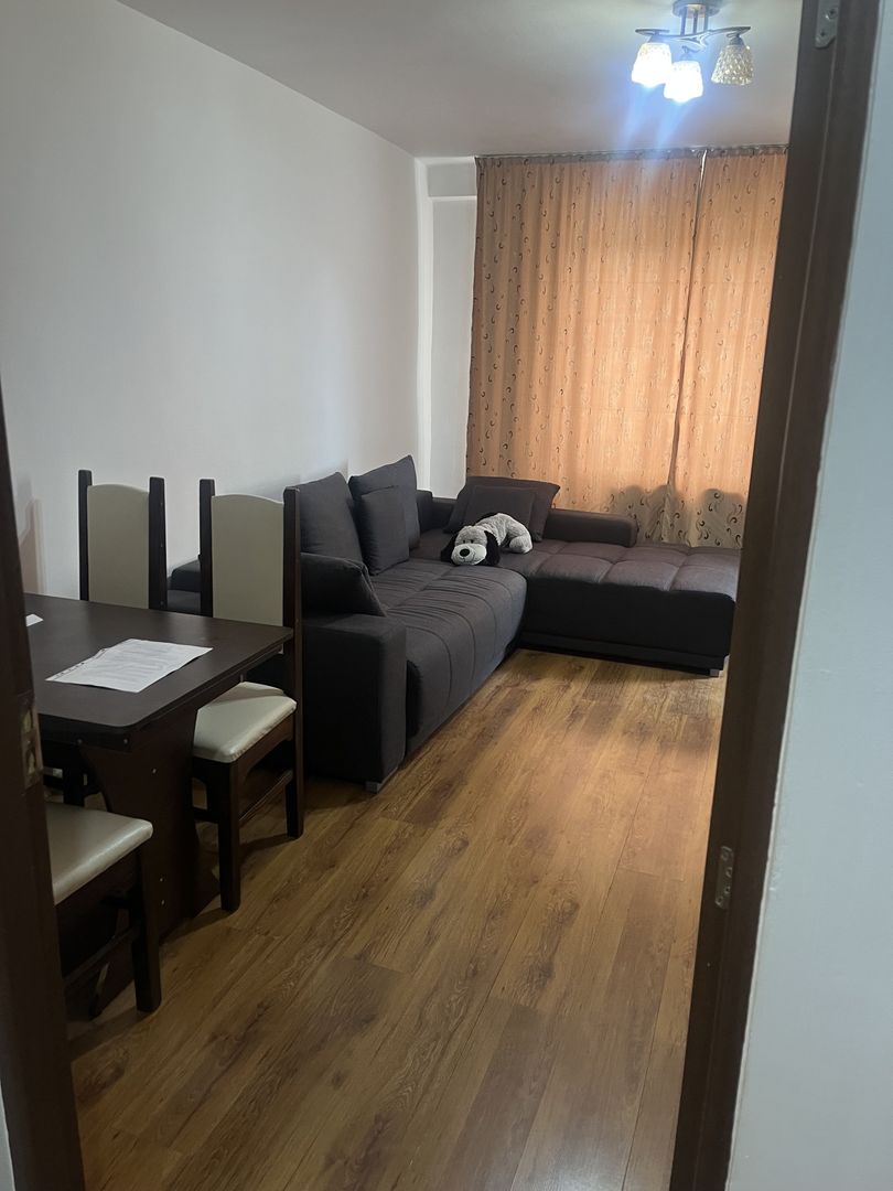 Apartament de închiriat cu 2 camere, în centrul orașului Covasna. - Poză 1