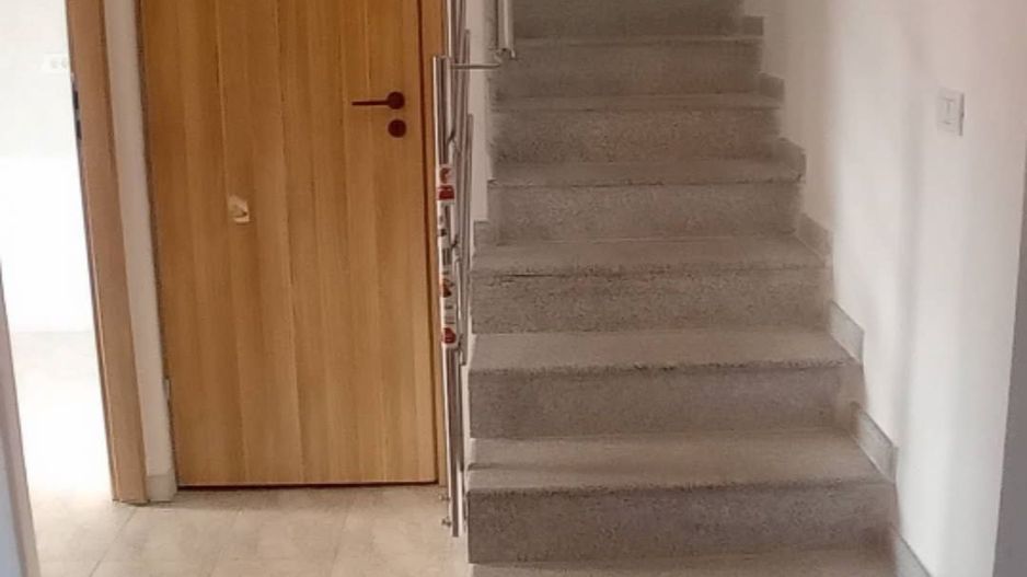 Duplex cu 400 mp curte - Dumbravita - Poză 6