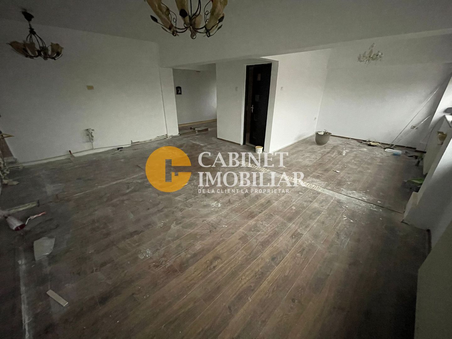 Spatiu Comercial 100mp utili - LA BULEVARD - locuri de parcare - Poză 4