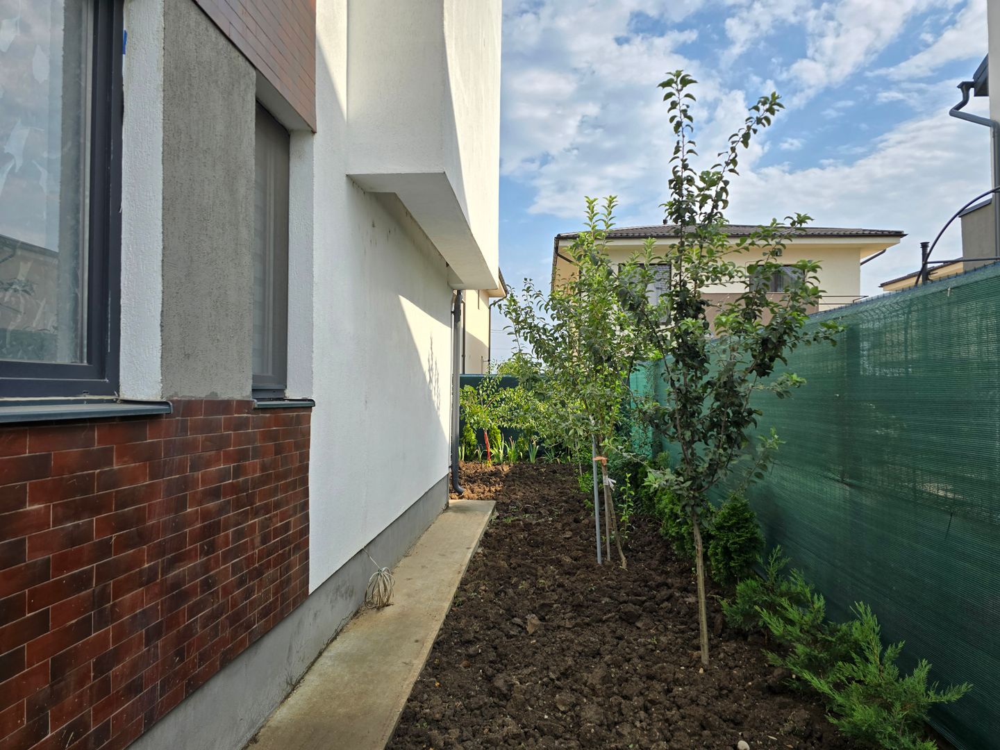 Casa familiala 5 camere, 4 bai, complex nou, Otopeni - Poză 15