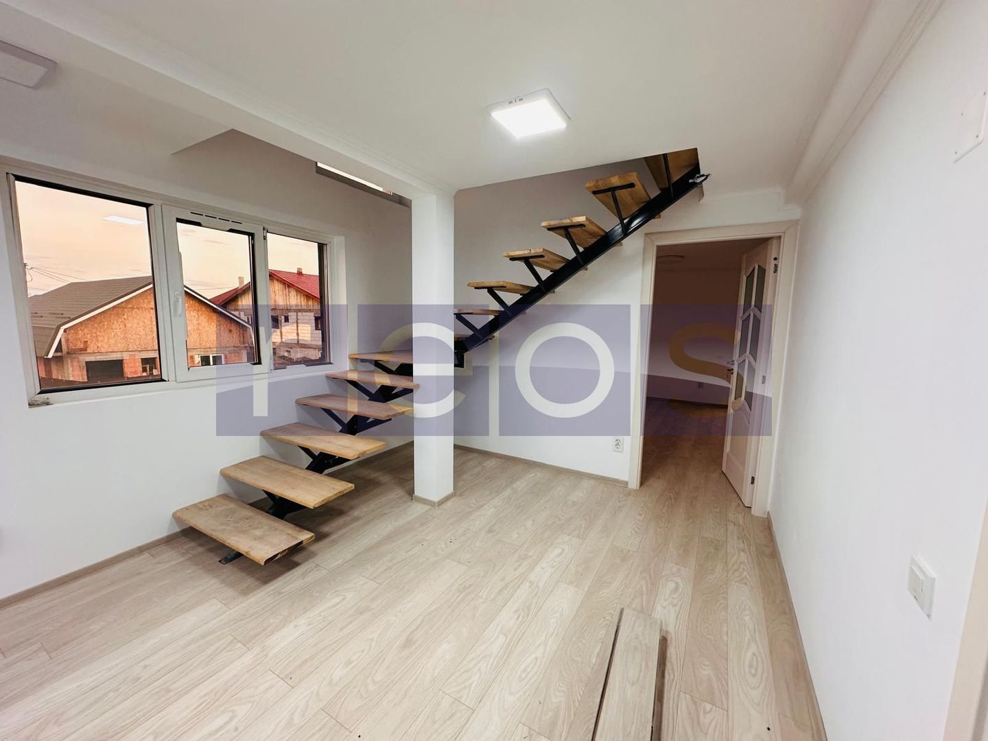 CASA DE VANZARE | 6 CAMERE | 1050 MP - Poză 11