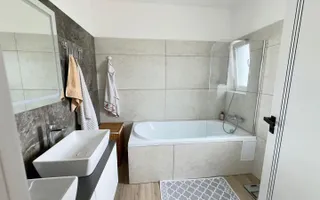 Casă  de vânzare – 115 mp utili, teren 300mp, toate utilitățile - Poză 18