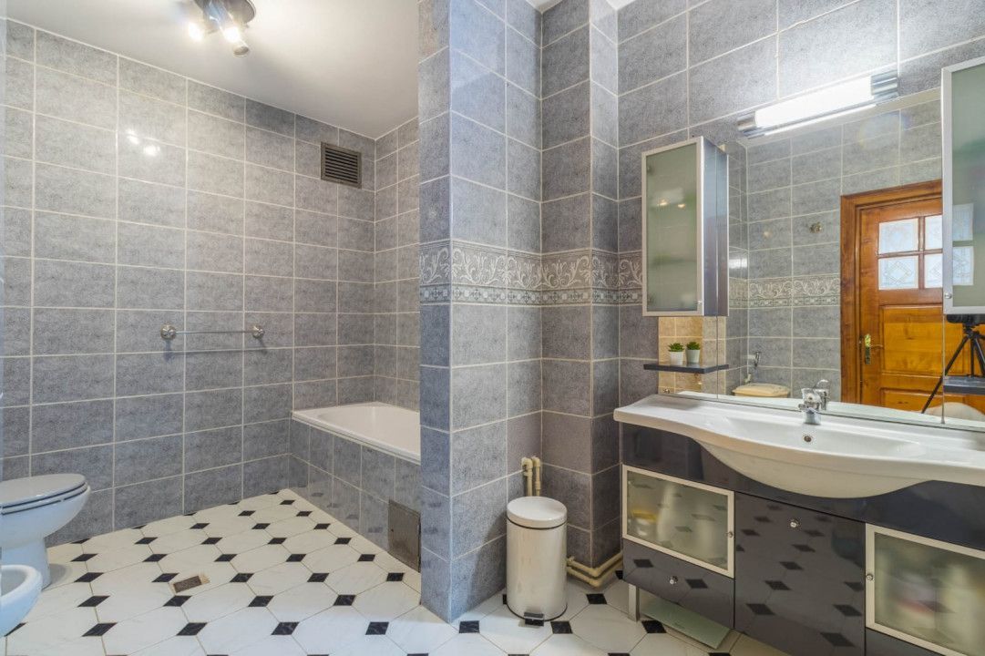 O proprietate cu poveste! - Poză 34