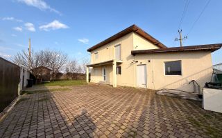 Casă de vânzare, 4 camere, 162 mp Buturugeni - Poză 1