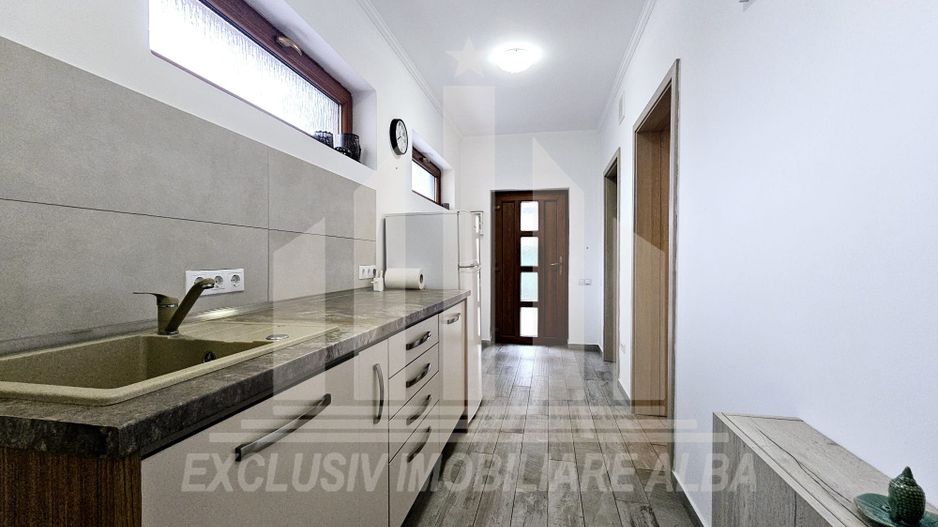 Apartamentcu 2 camere decomandate, Centru - Poză 3