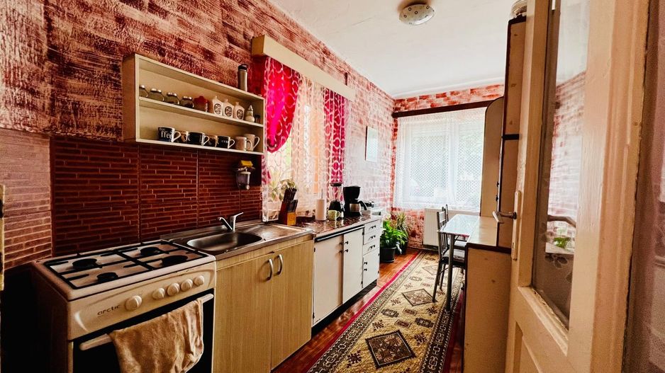 Casă individuală cu teren generos 900mp - Zona Bogdăneștilor - Poză 4