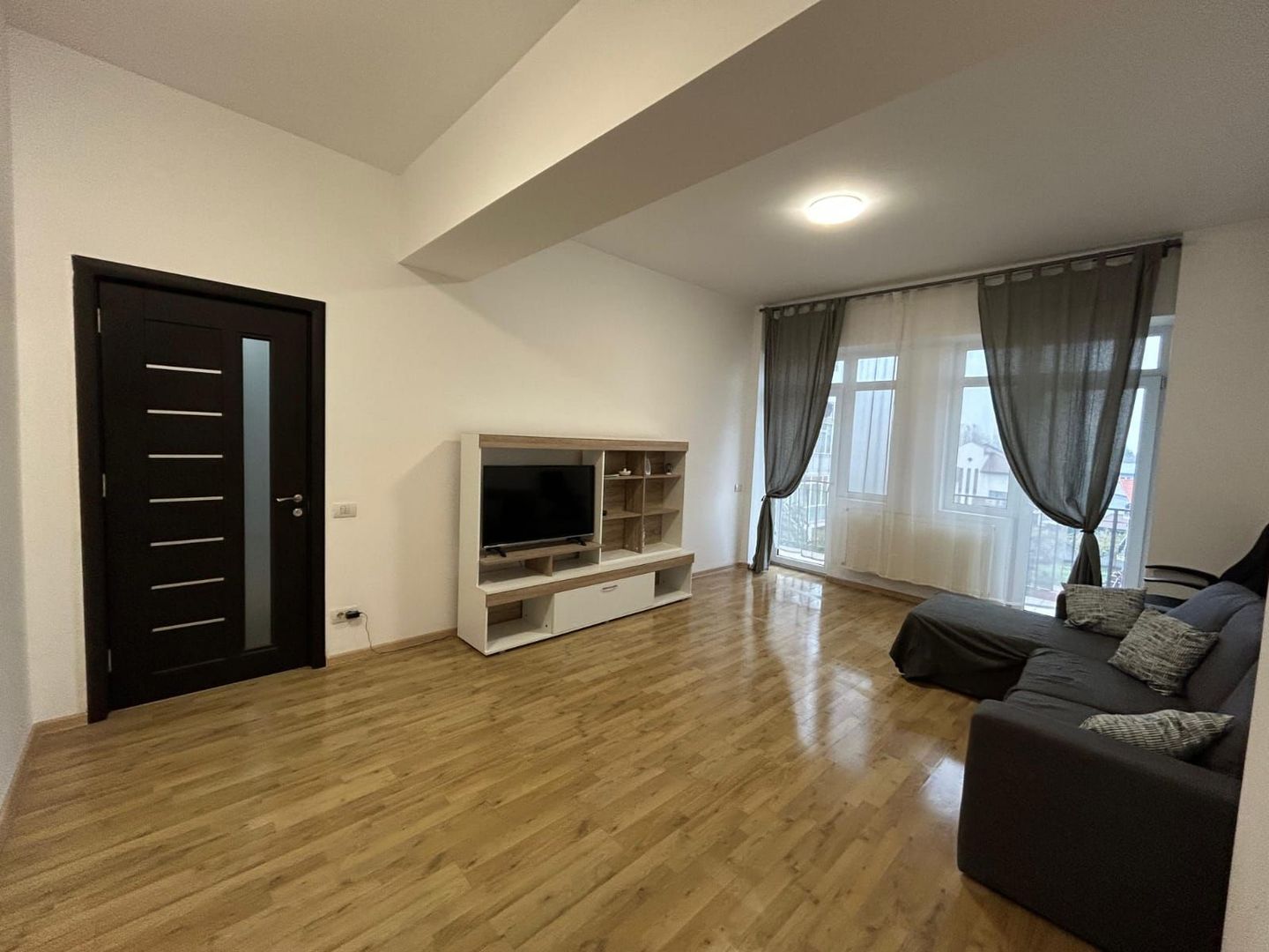 AP. 2 CAMERE OLTENITEI, PET-FRIENDLY, PARCARE INCLUSA, BLOC NOU - Poză 1