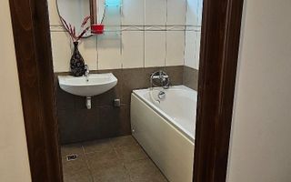 Apartament de 2 camere, decomandat, 73mp, parcare, zona Trifoiului - Poză 11