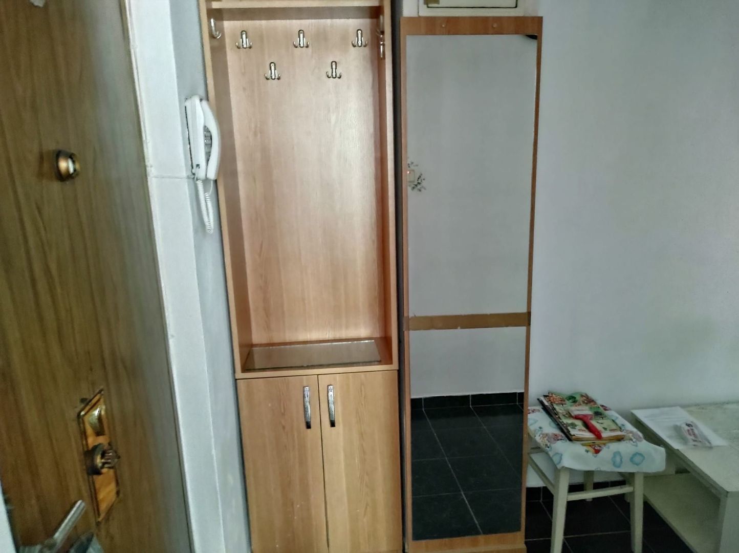 GARSONIERA MILITARI, BUCATARIE INCHISA, MOBILAT/UTILAT COMPLET - Poză 6