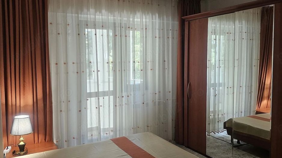 Apartament 2 camere in zona Decebal cu loc de parcare - Poză 3
