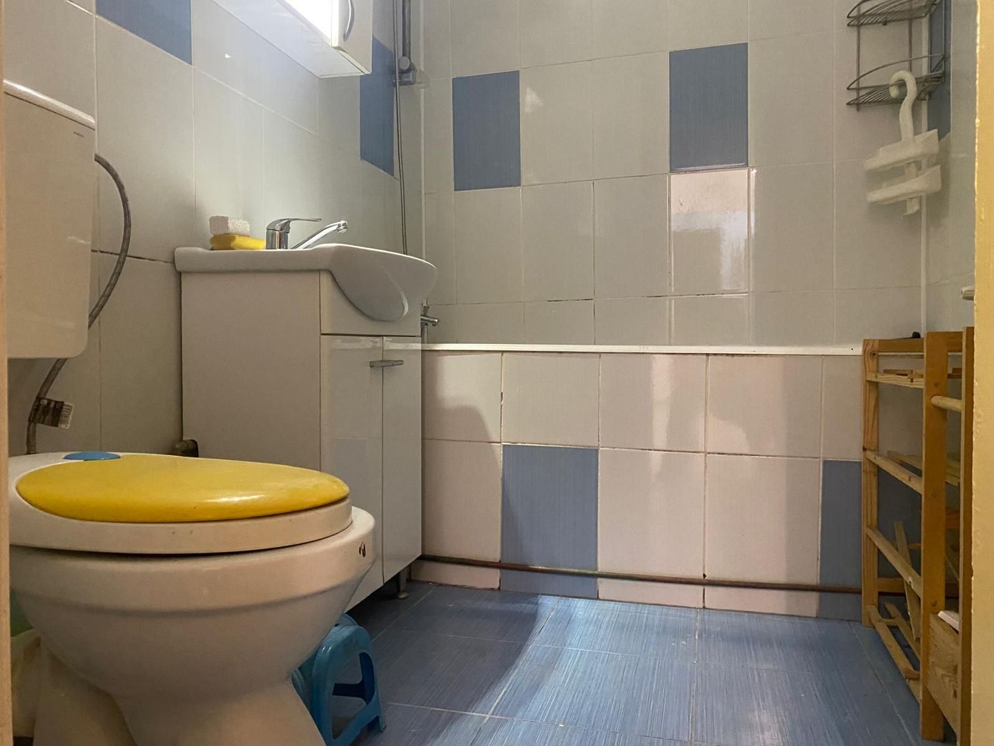 Vanzare apartament cu 3 camere,etajul 1,decomandat - M3, Târgoviște - Poză 12