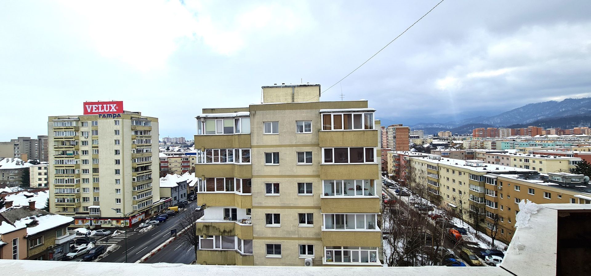Apartament 2 camere decomandat cu priveliste zona Spitalul Judetean - Poză 12