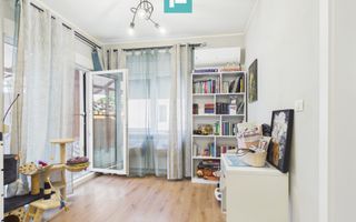 Apartament cu 2 camere și curte ultracentral - Poză 3