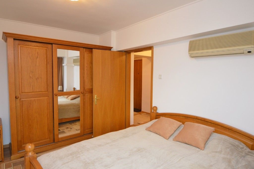 3 camere Unirii 63, prima închiriere, mobilat complet, parcare inclusă - Poză 8