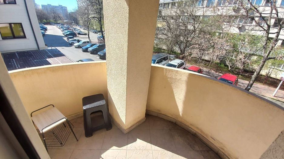2 Minutes From Dristor Metro - Poză 6